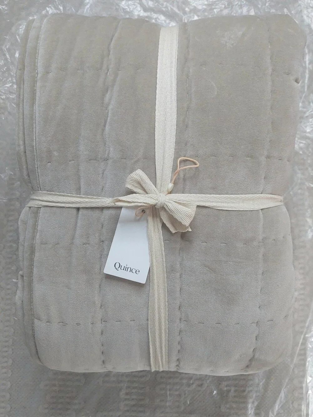 NWT! Quince Cotton Taupe Velvet Box Quilt! King/ Cal King! (868)
